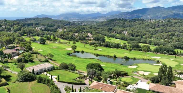 ROYAL MOUGINS GOLF RESORT : Pour une rentrée studieuse…OU DÉCONTRACTÉE